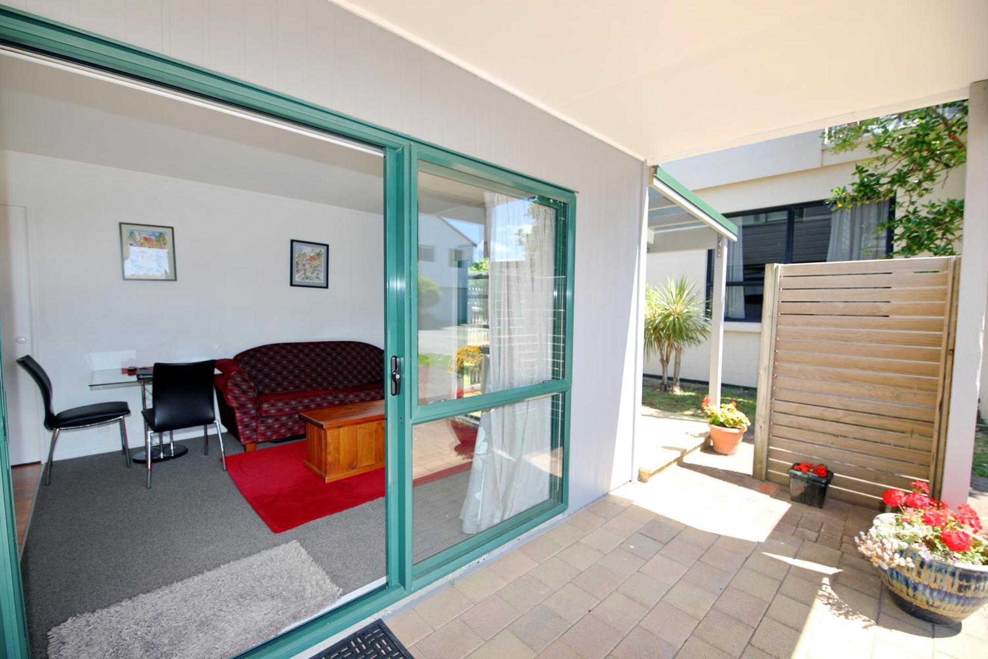 Blue Marlin Apartments Whitianga Exterior foto